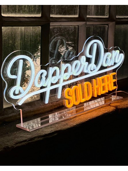Señal 'Sold Here' Neón Dapper Dan